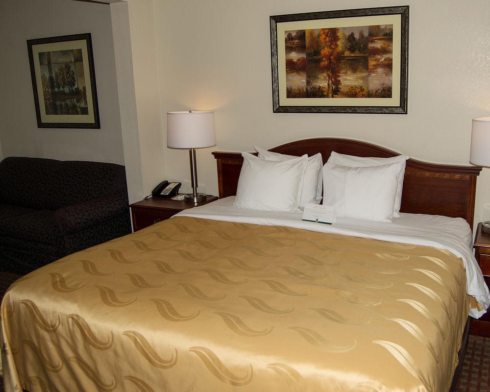 Quality Inn & Suites Lexington Near I-64 And I-81 Timber Ridge Экстерьер фото