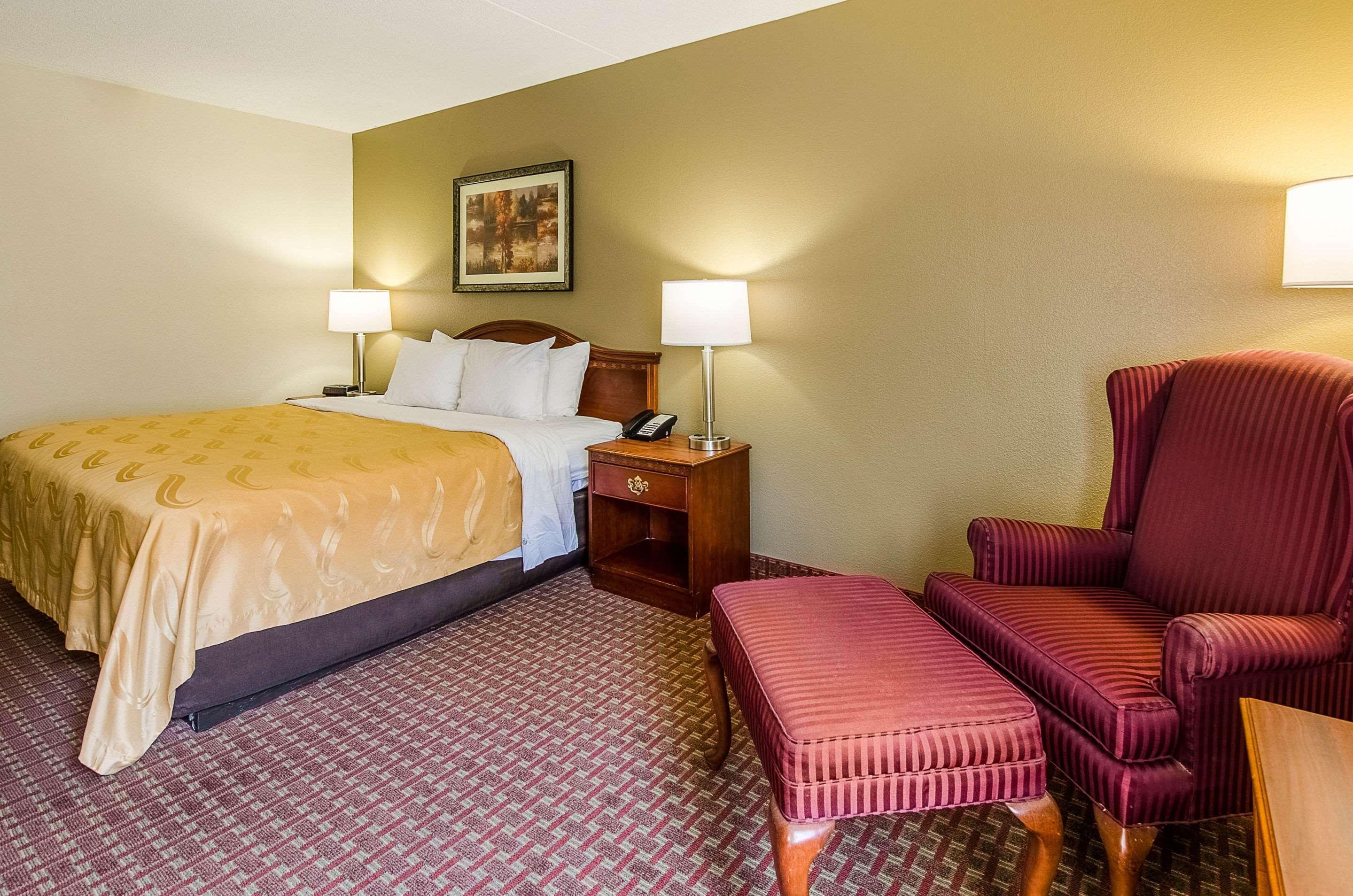 Quality Inn & Suites Lexington Near I-64 And I-81 Timber Ridge Экстерьер фото