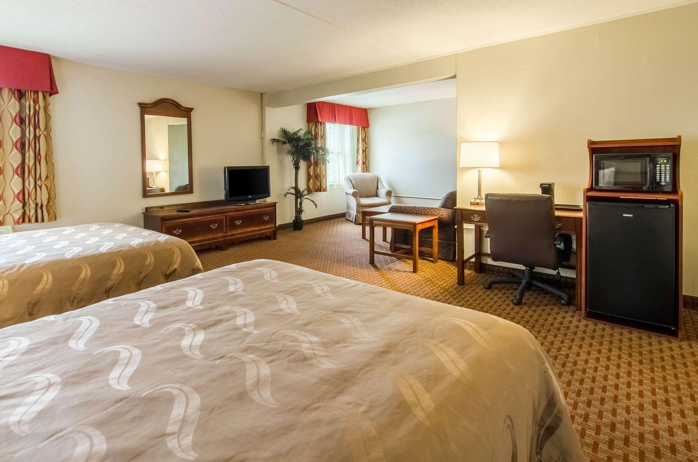 Quality Inn & Suites Lexington Near I-64 And I-81 Timber Ridge Экстерьер фото