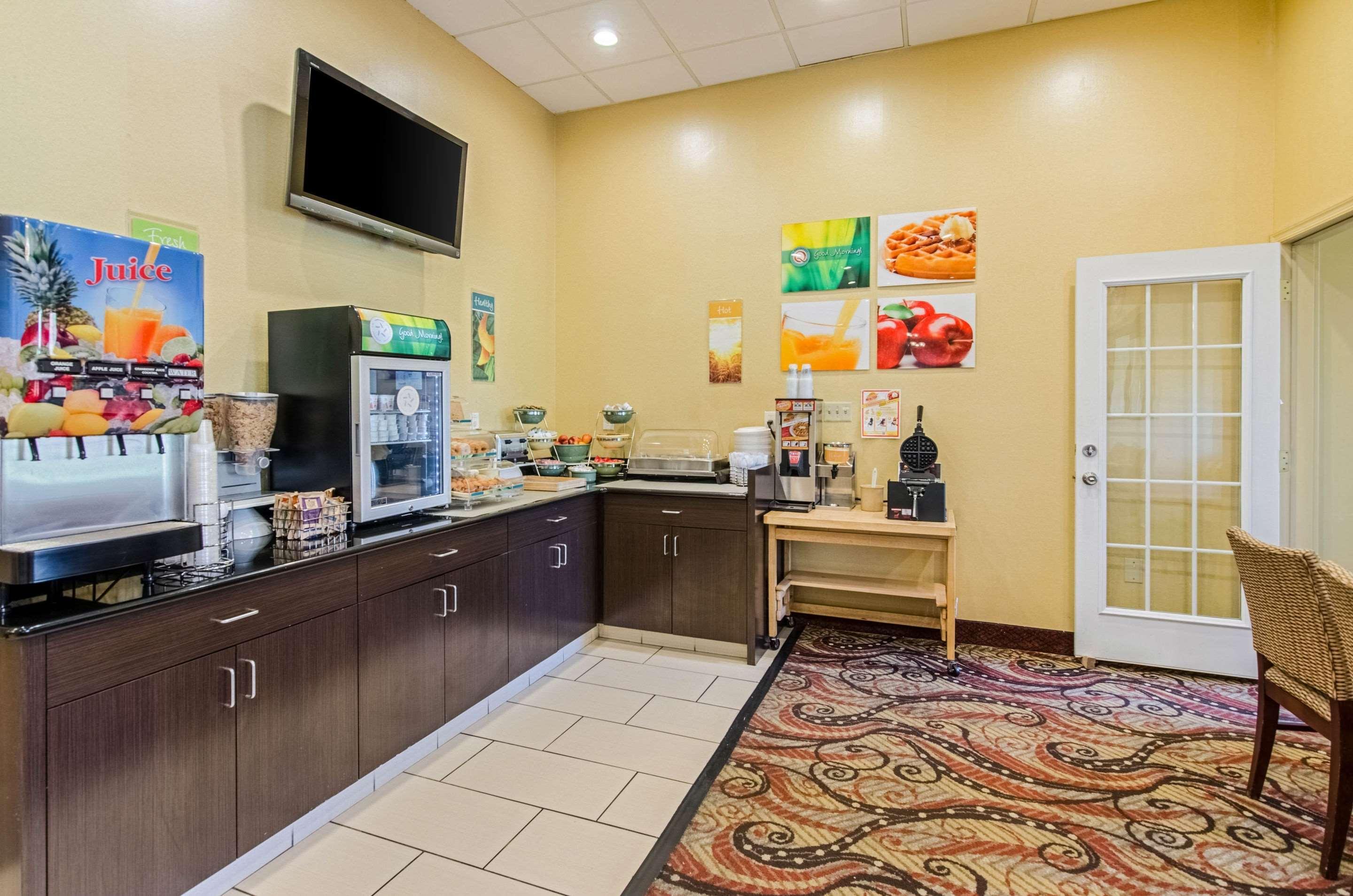 Quality Inn & Suites Lexington Near I-64 And I-81 Timber Ridge Экстерьер фото