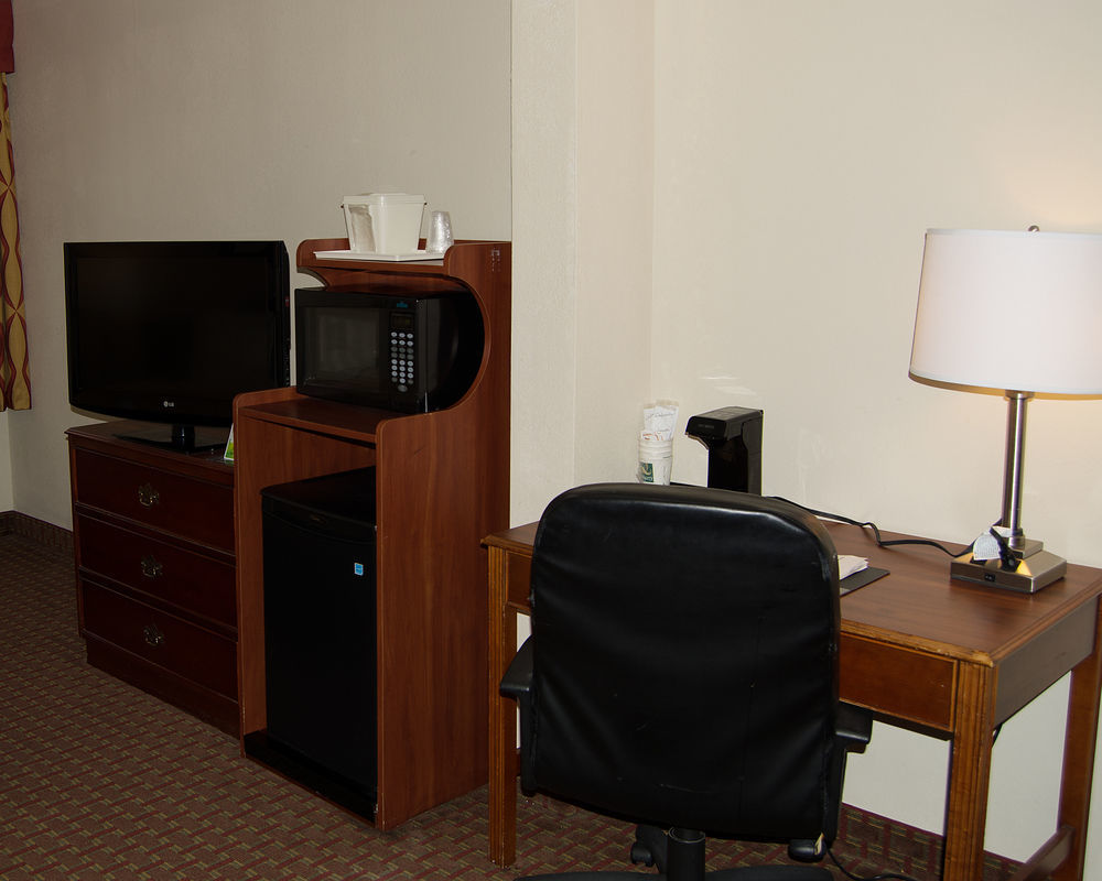 Quality Inn & Suites Lexington Near I-64 And I-81 Timber Ridge Экстерьер фото