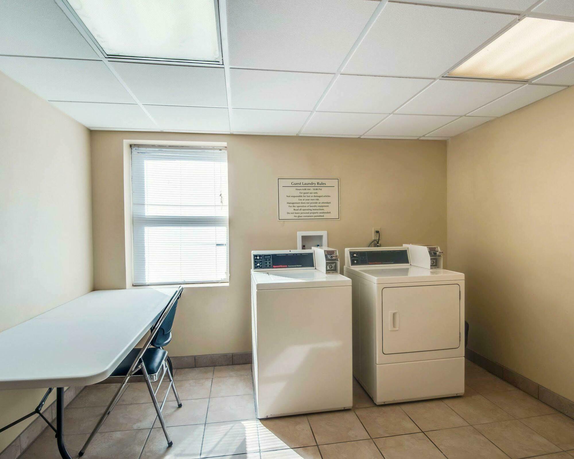Quality Inn & Suites Lexington Near I-64 And I-81 Timber Ridge Экстерьер фото