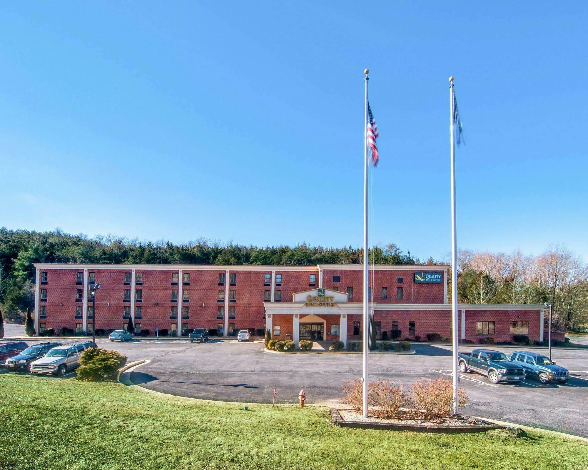 Quality Inn & Suites Lexington Near I-64 And I-81 Timber Ridge Экстерьер фото